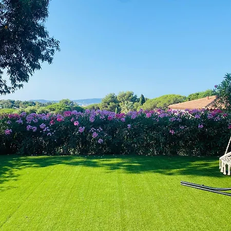 Climatise Avec Jardin Lejlighed